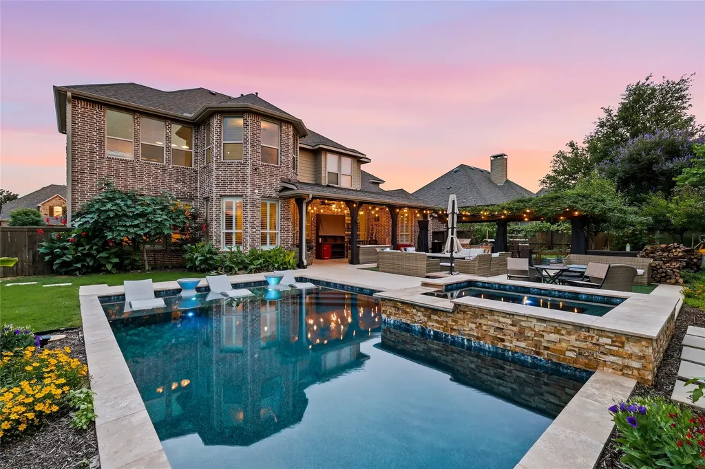 9031 Cedar Ridge Lantana TX 76226