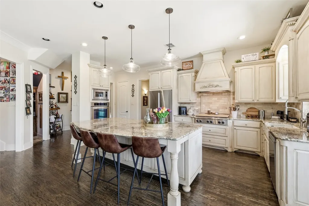 9031 Cedar Ridge Lantana TX 76226