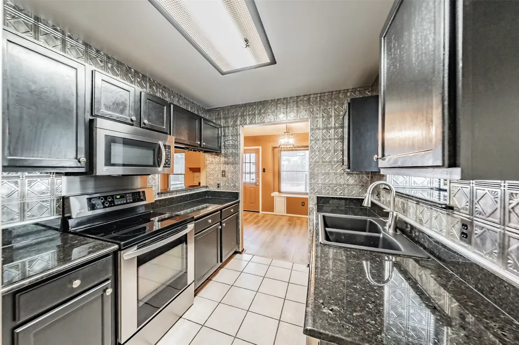 1524 Lincolnshire Way Fort Worth TX 76134