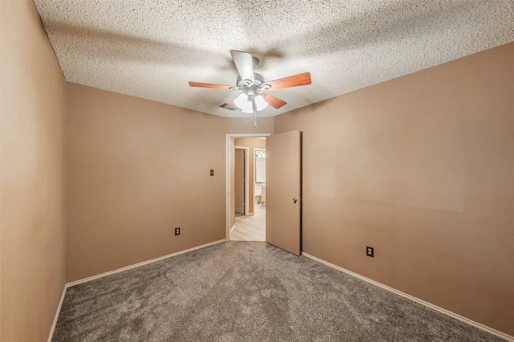 1524 Lincolnshire Way Fort Worth TX 76134