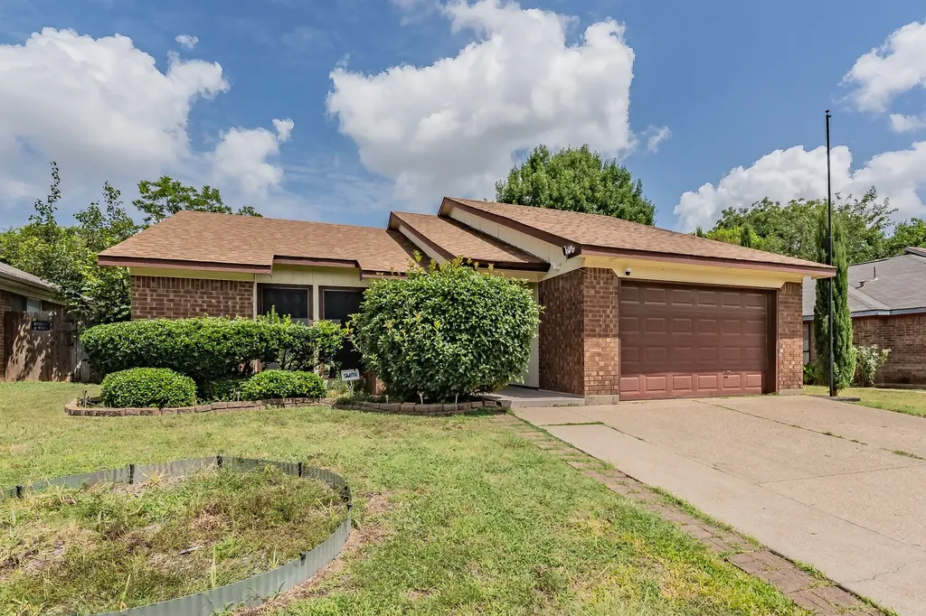 1524 Lincolnshire Way Fort Worth TX 76134