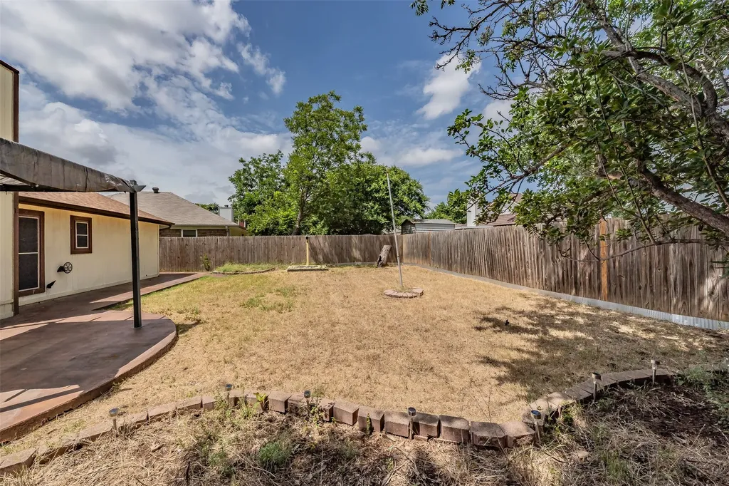1524 Lincolnshire Way Fort Worth TX 76134