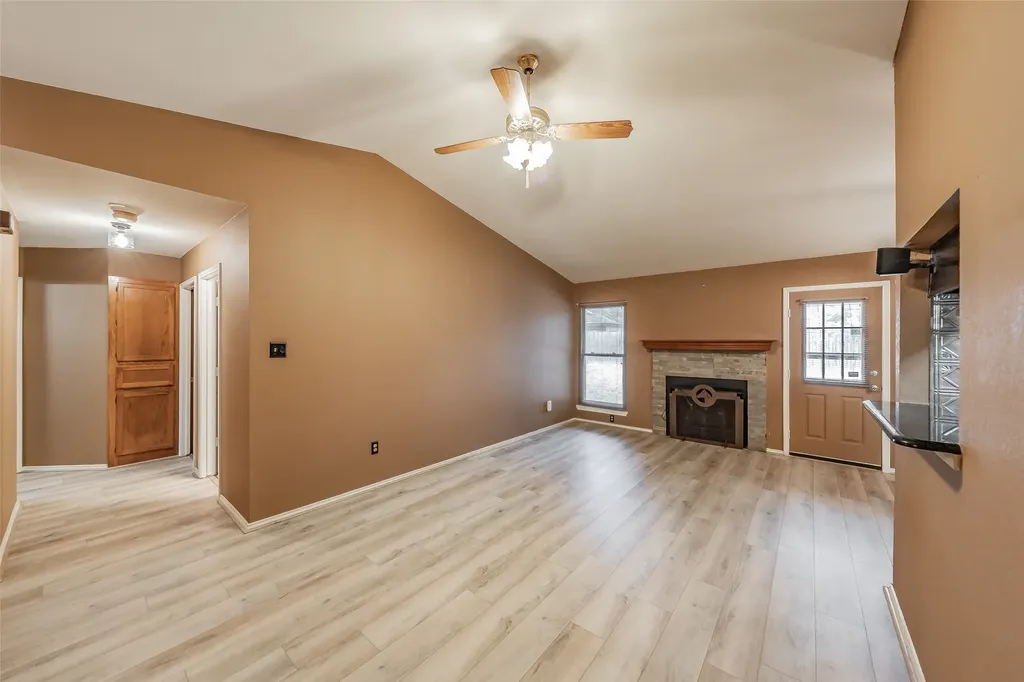 1524 Lincolnshire Way Fort Worth TX 76134