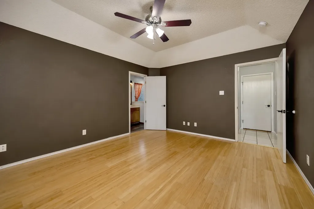 509 Birch Street Crowley TX 76036