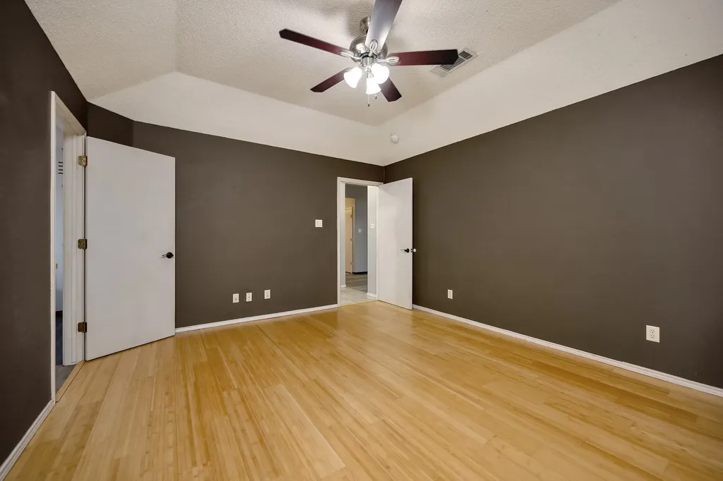 509 Birch Street Crowley TX 76036