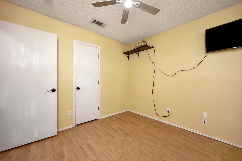 509 Birch Street Crowley TX 76036