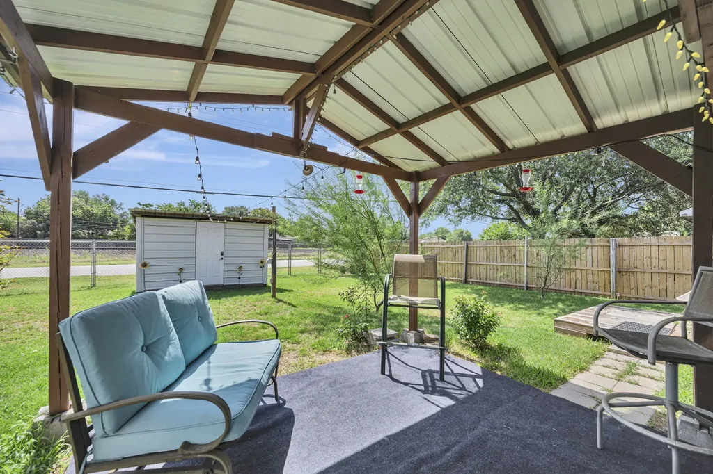 509 Birch Street Crowley TX 76036