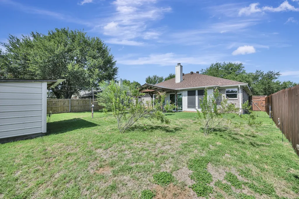 509 Birch Street Crowley TX 76036