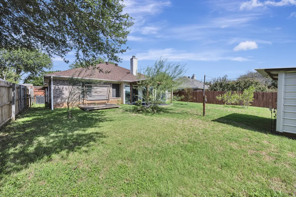 509 Birch Street Crowley TX 76036