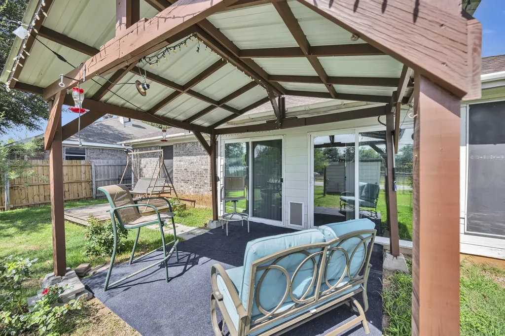 509 Birch Street Crowley TX 76036