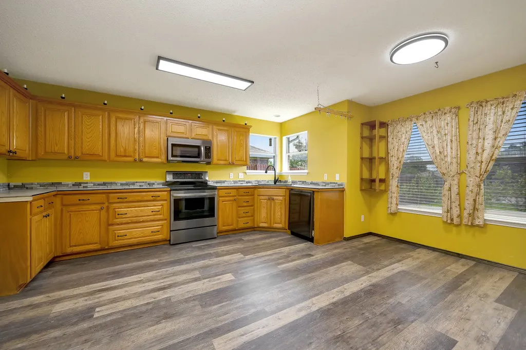 509 Birch Street Crowley TX 76036