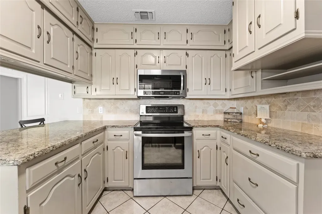 608 S Colorado Street Whitney TX 76692