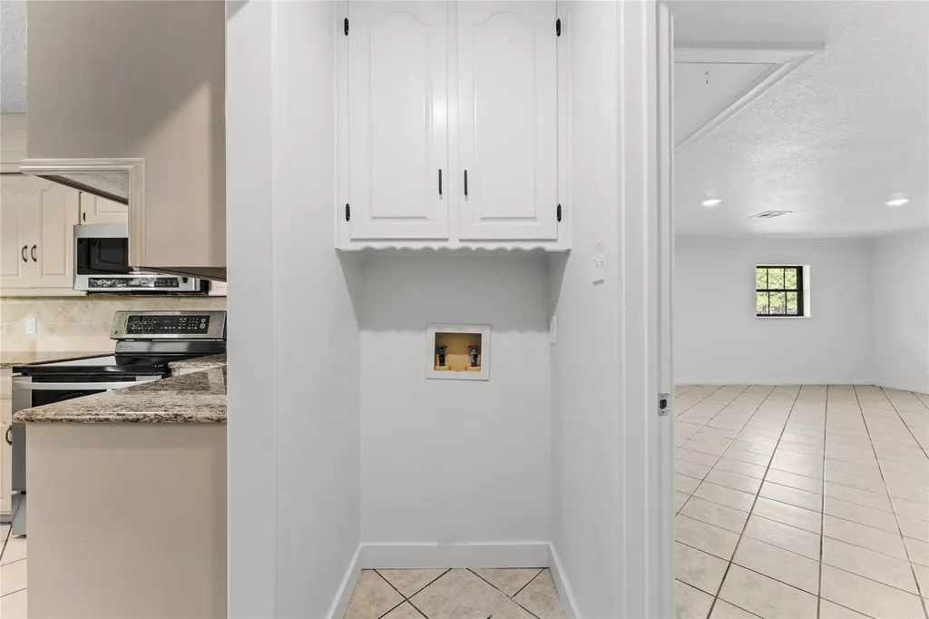 608 S Colorado Street Whitney TX 76692