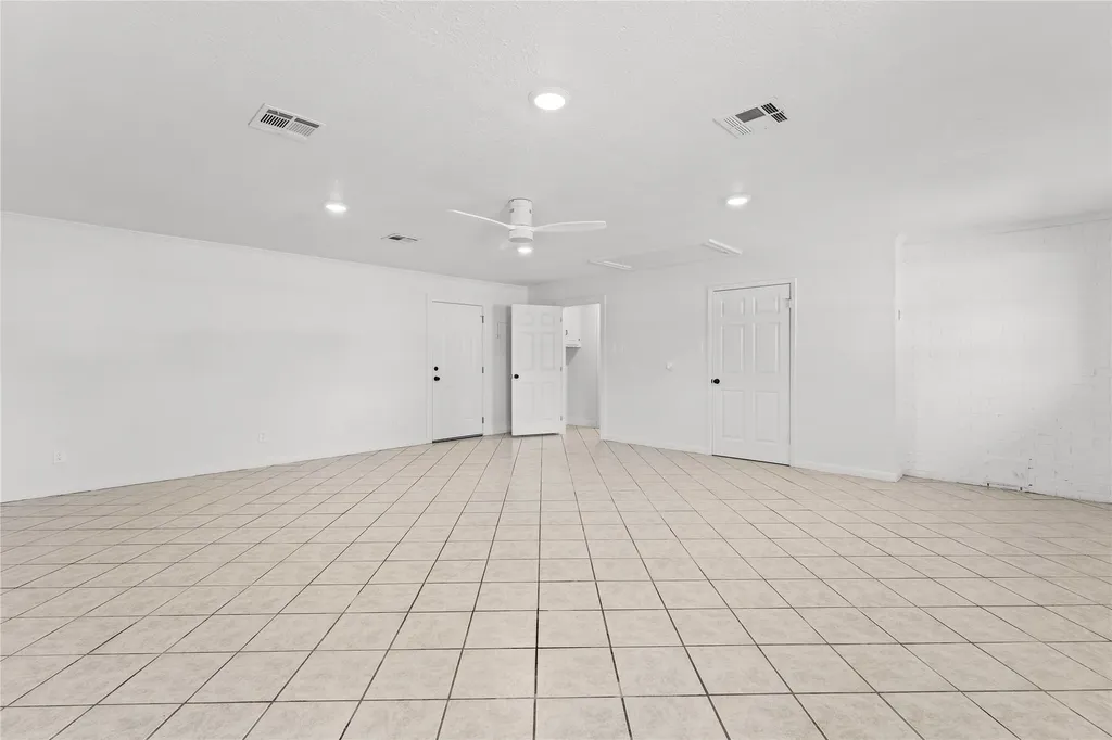 608 S Colorado Street Whitney TX 76692