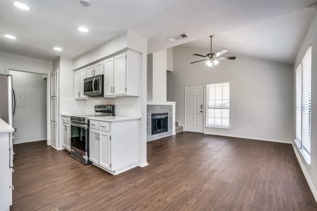 115 Peachtree Court Kennedale TX 76060