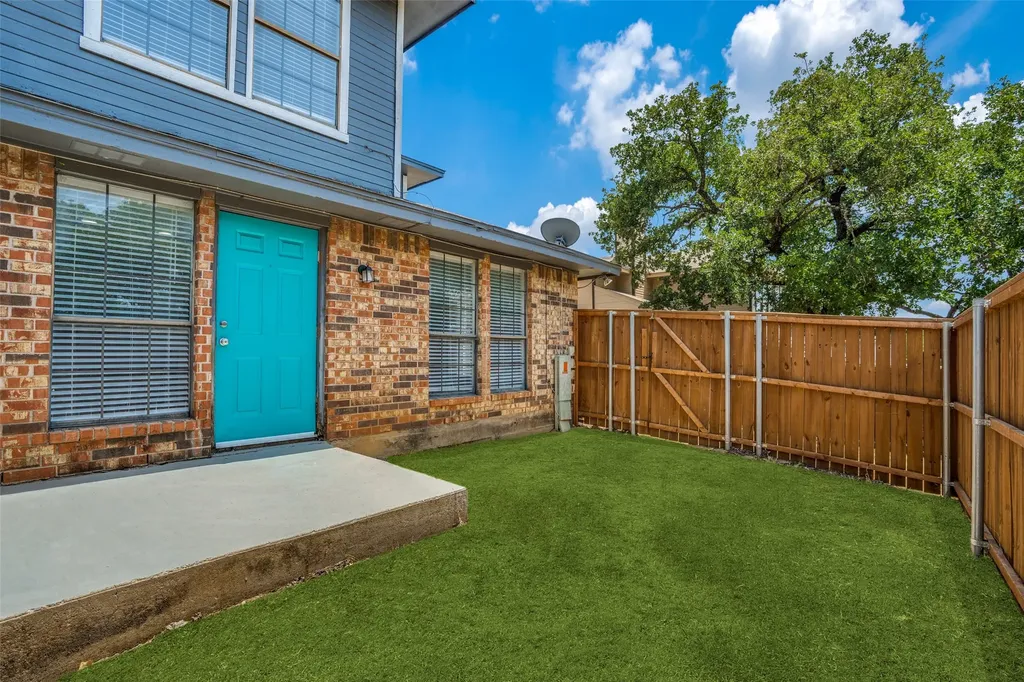 115 Peachtree Court Kennedale TX 76060