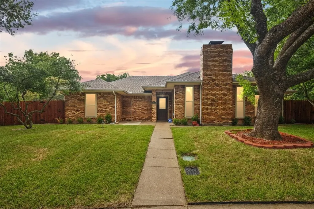 107 Buffalo Creek Circle Waxahachie TX 75165