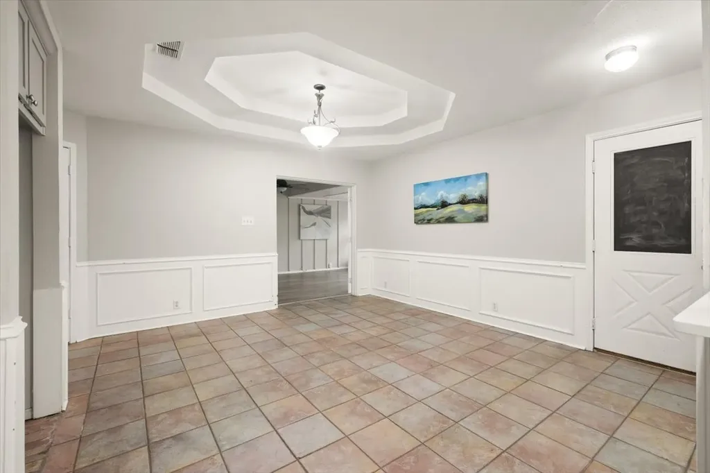 107 Buffalo Creek Circle Waxahachie TX 75165