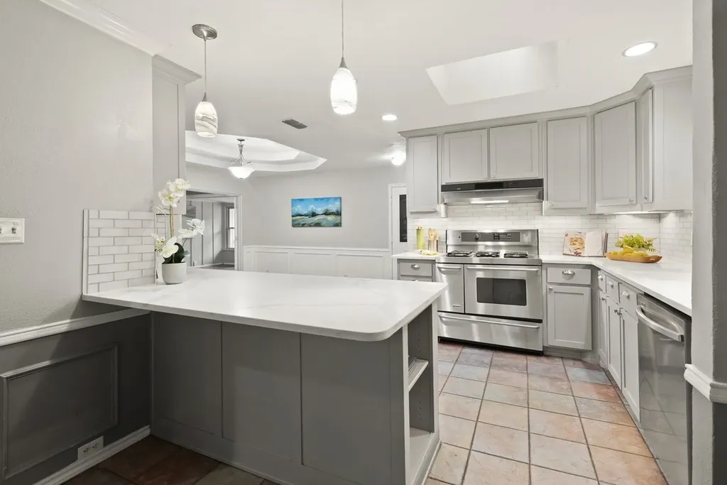 107 Buffalo Creek Circle Waxahachie TX 75165