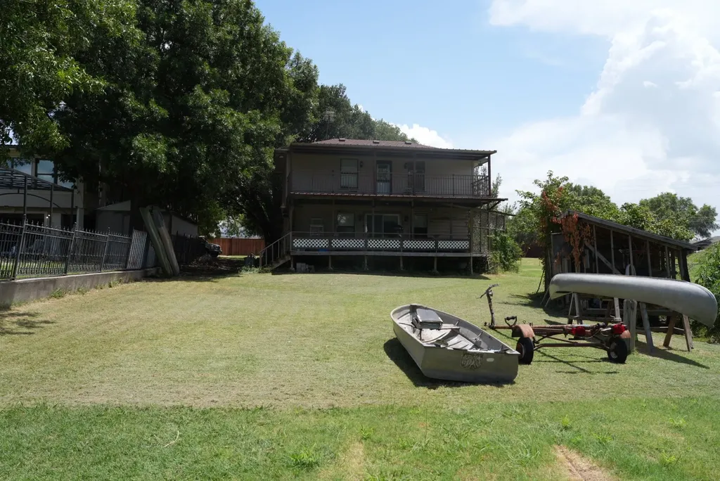 125 Lewis Drive Little Elm TX 75068