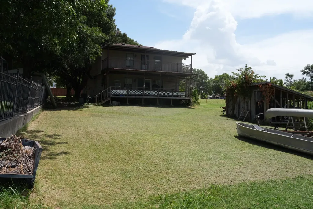 125 Lewis Drive Little Elm TX 75068