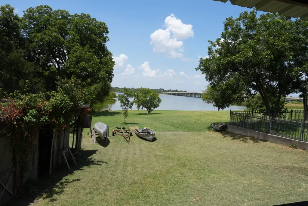 125 Lewis Drive Little Elm TX 75068