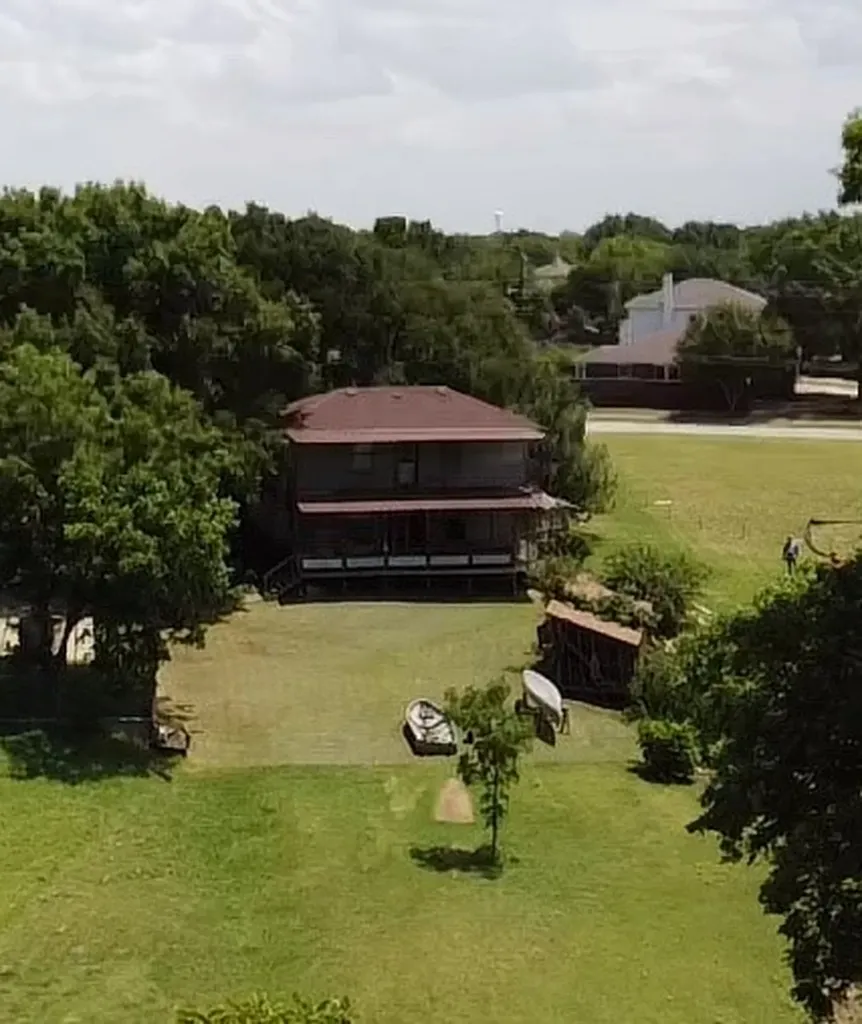 125 Lewis Drive Little Elm TX 75068