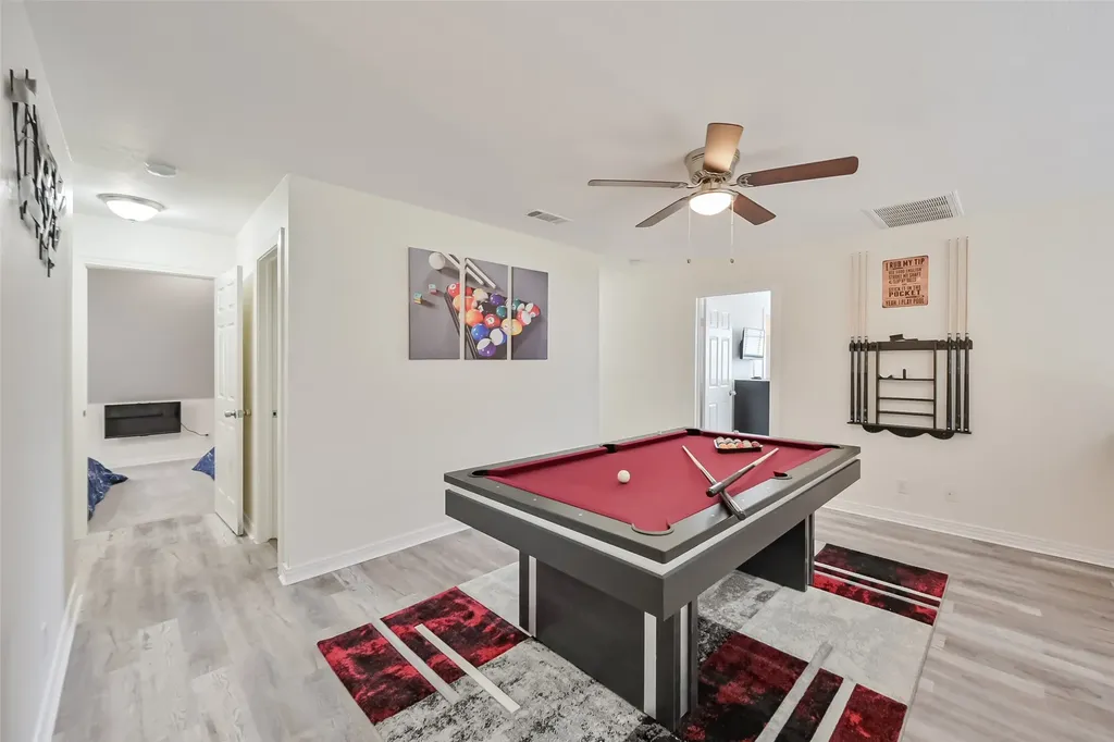 2735 Water Oak Drive Grand Prairie TX 75052