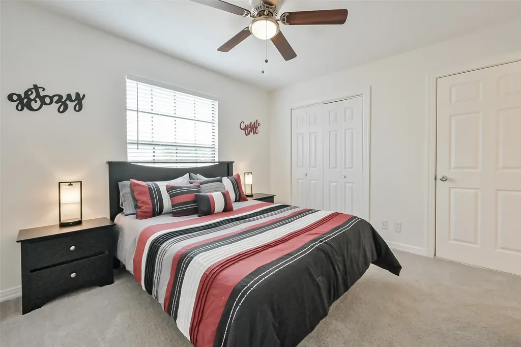 2735 Water Oak Drive Grand Prairie TX 75052
