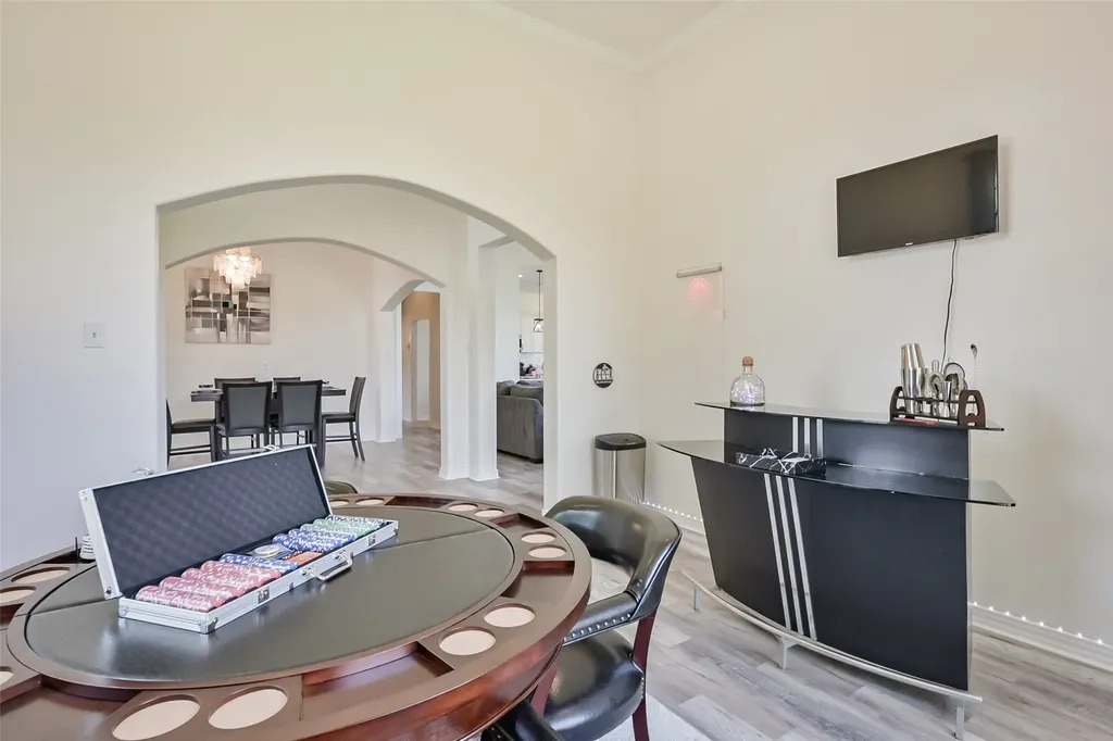 2735 Water Oak Drive Grand Prairie TX 75052