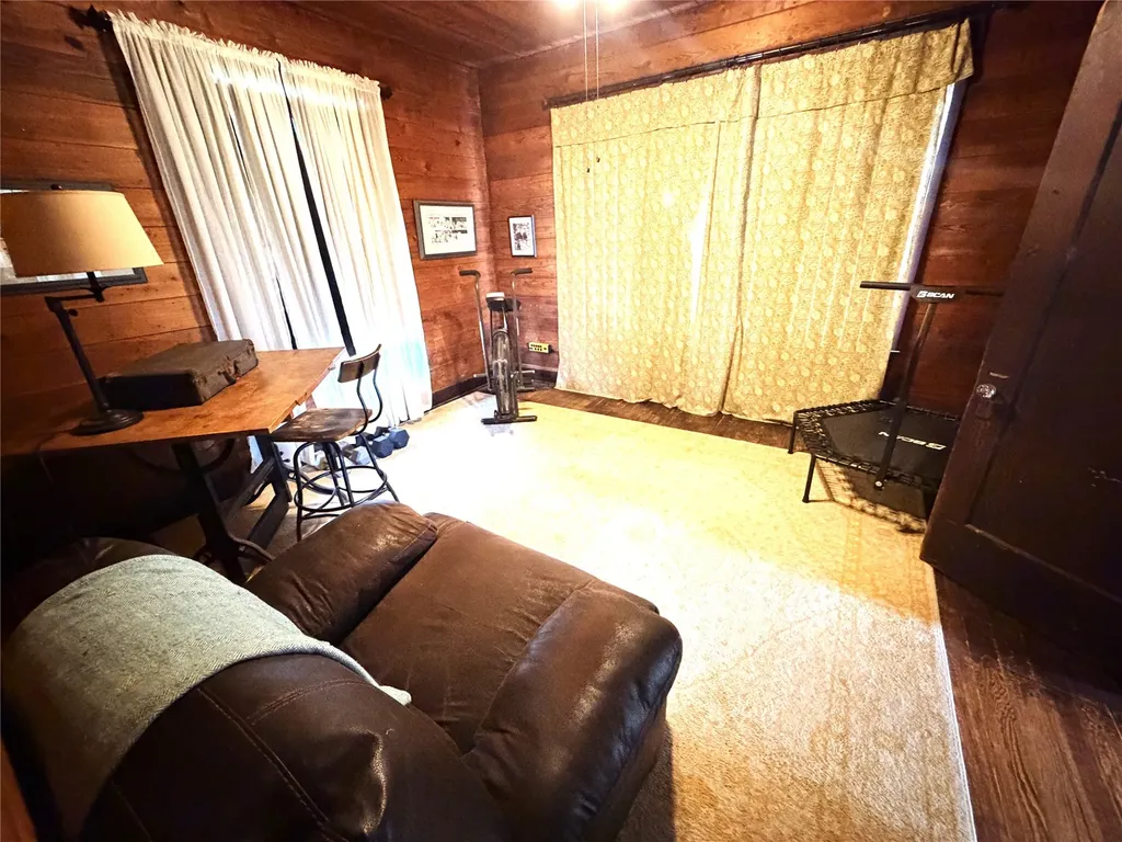 709 W Saint Charles Street Eastland TX 76448