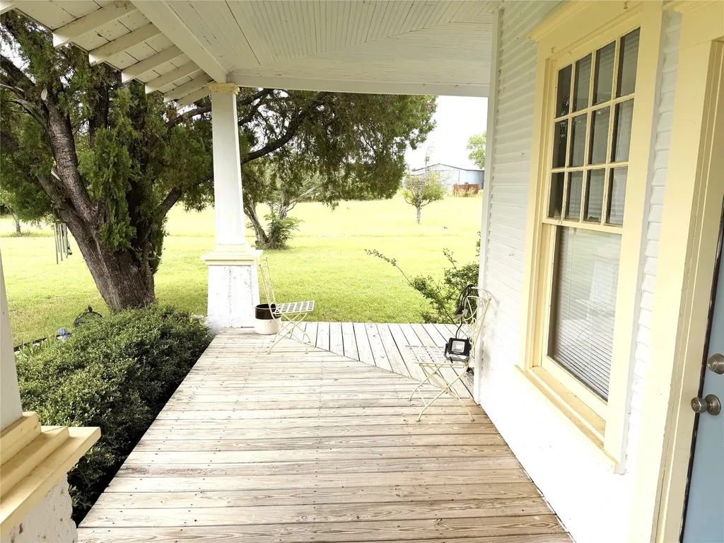 709 W Saint Charles Street Eastland TX 76448