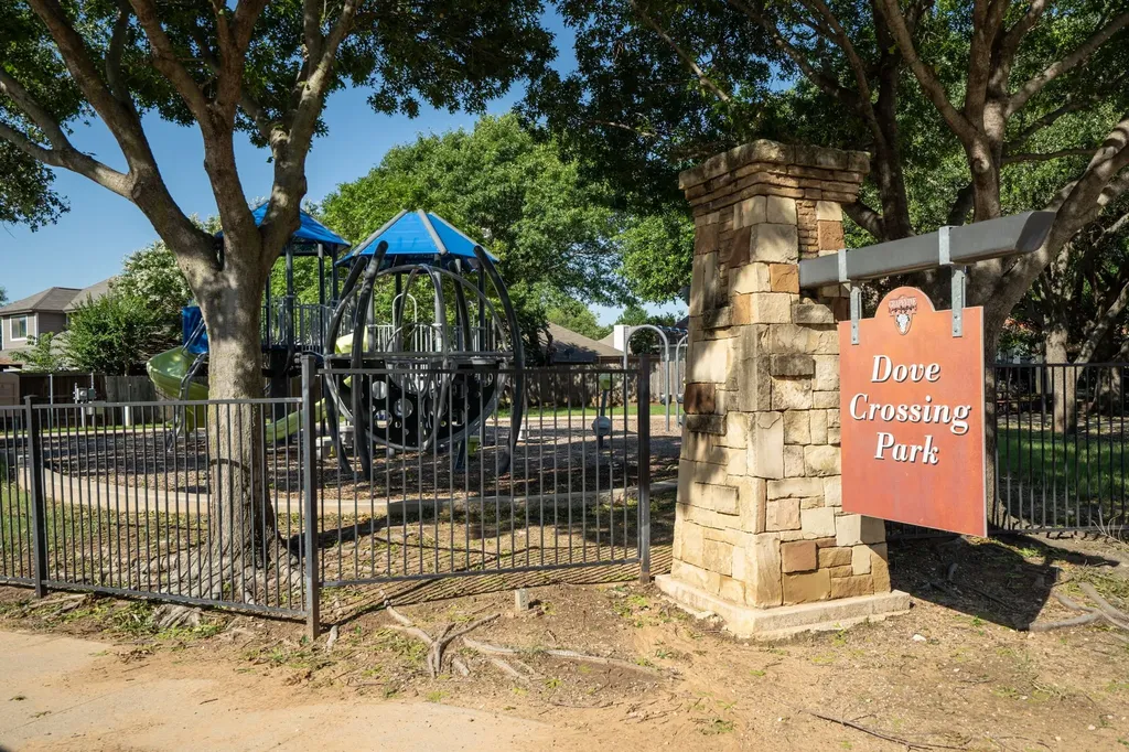 1425 Thistlewood Lane Grapevine TX 76051