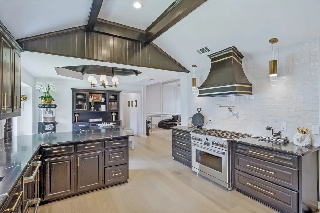 4808 Sea Pines Drive Dallas TX 75287
