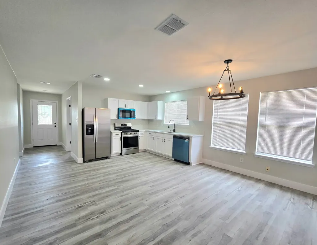 2467 Mallory Lane Lancaster TX 75134
