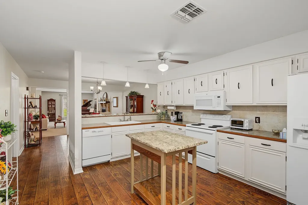 102 Malibu Drive Shreveport LA 71115