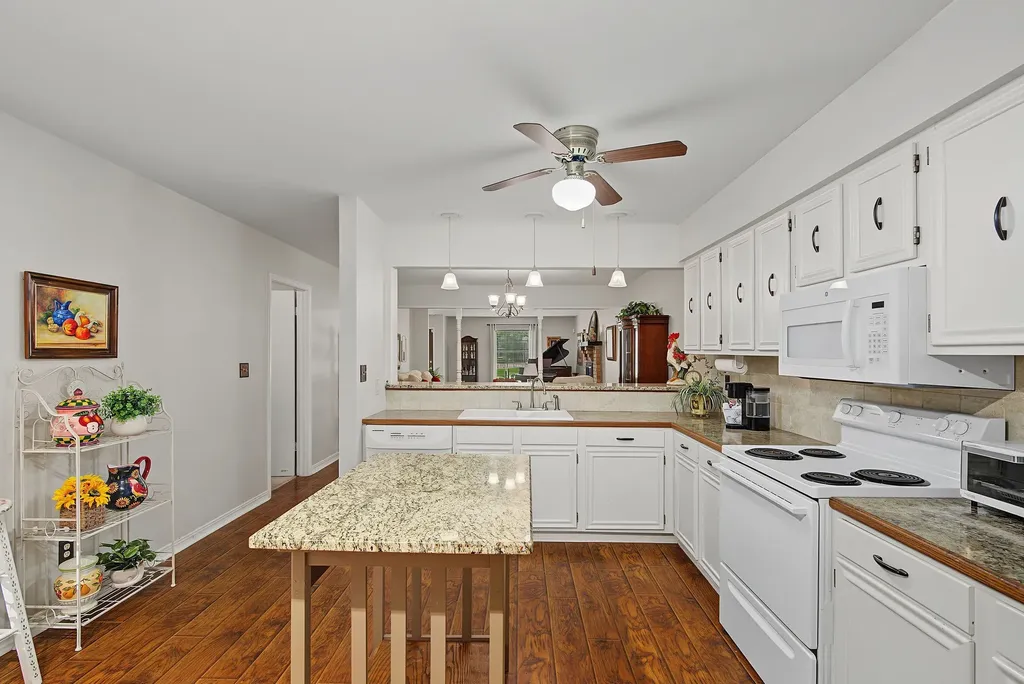 102 Malibu Drive Shreveport LA 71115