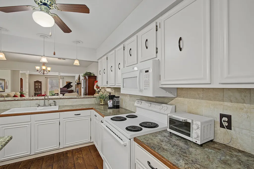 102 Malibu Drive Shreveport LA 71115