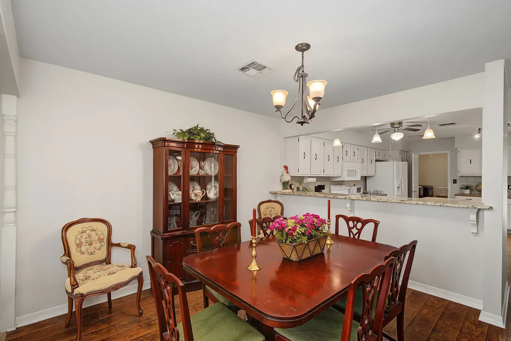 102 Malibu Drive Shreveport LA 71115
