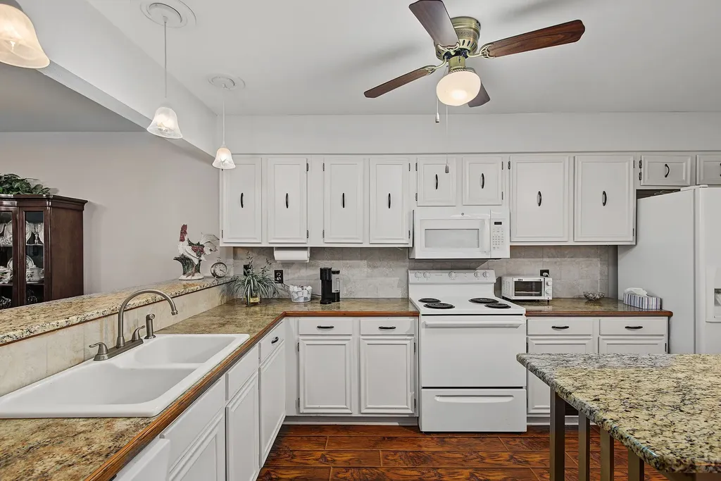 102 Malibu Drive Shreveport LA 71115