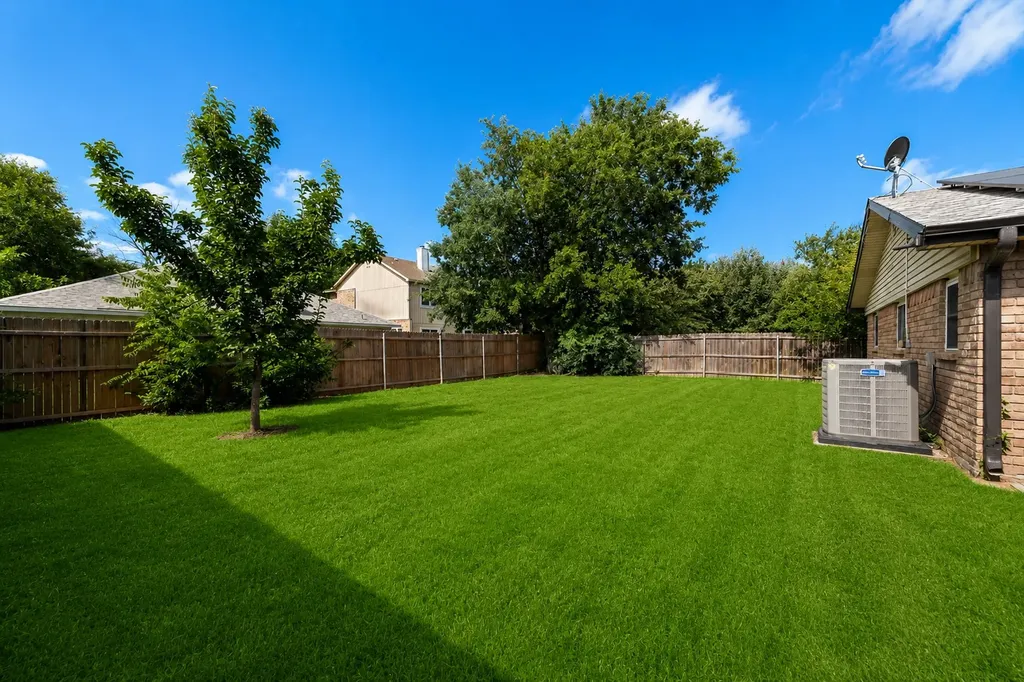 4420 Buckeye Street Fort Worth TX 76137