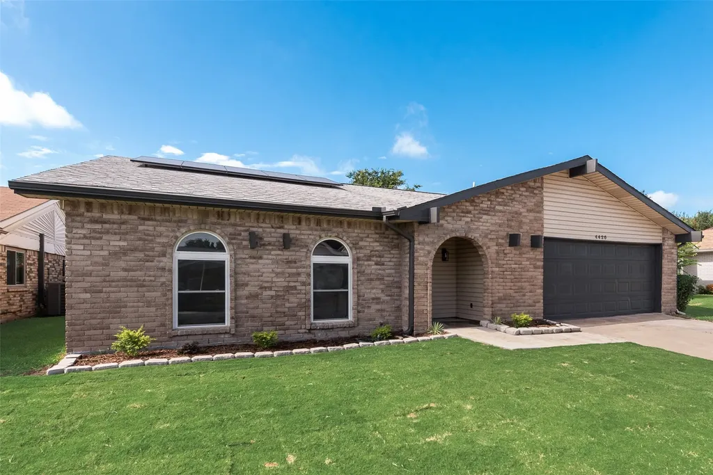 4420 Buckeye Street Fort Worth TX 76137
