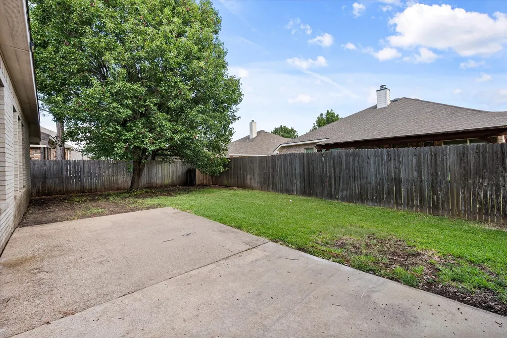 4111 Kite Lane Mansfield TX 76063