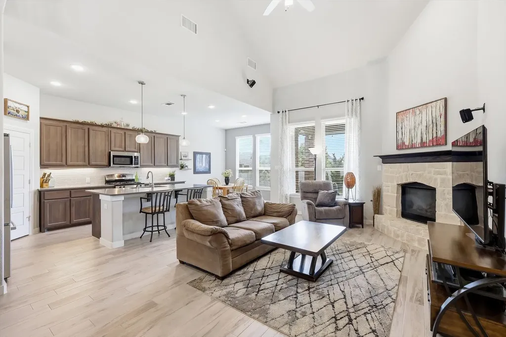 1801 13th Street Argyle TX 76226