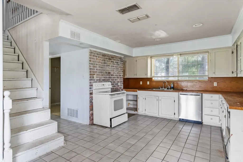 1803 State Highway 198 Canton TX 75103
