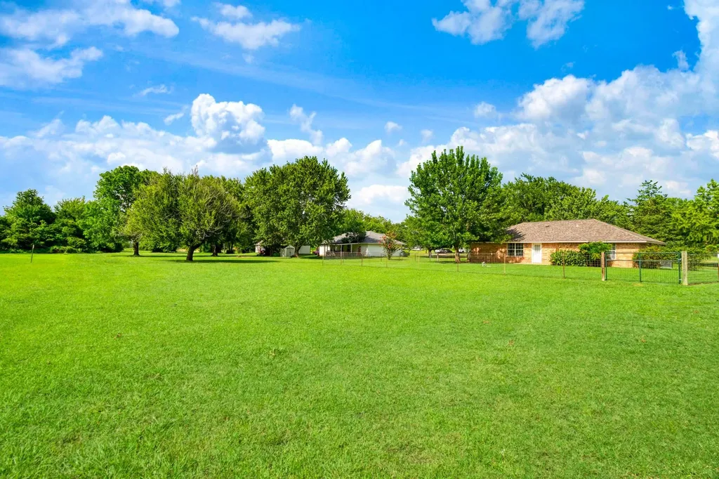 4405 County Road 42600 Paris TX 75462
