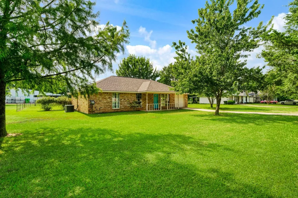 4405 County Road 42600 Paris TX 75462