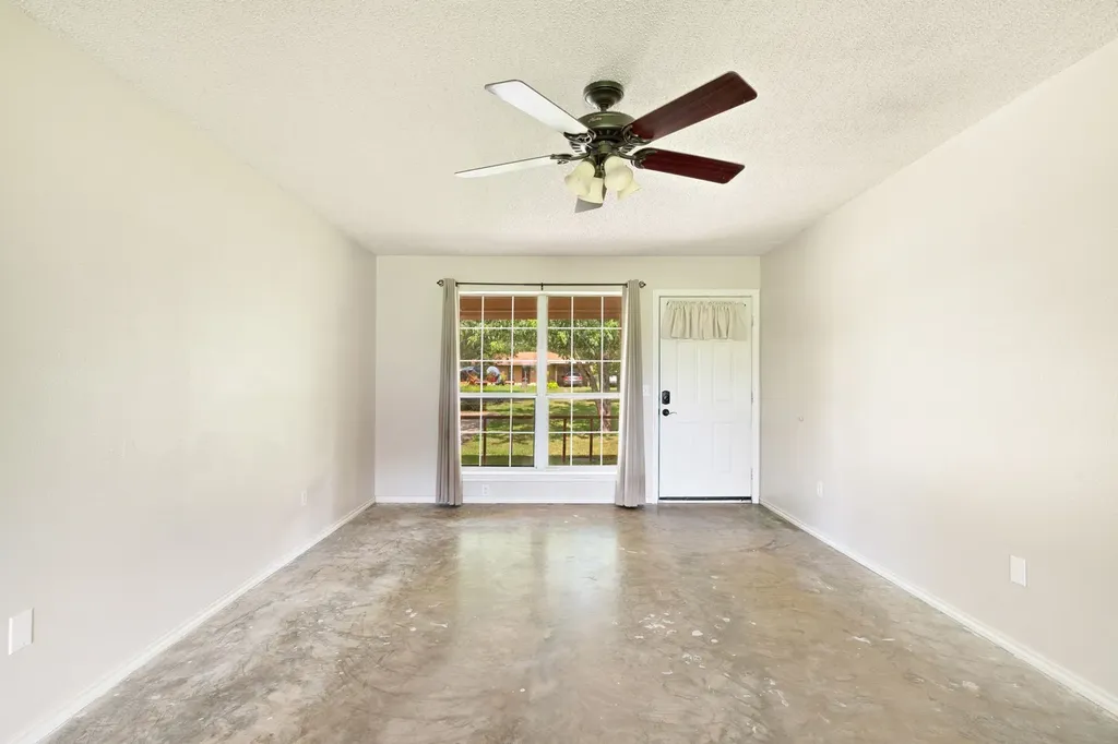 4405 County Road 42600 Paris TX 75462