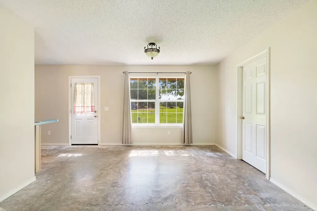 4405 County Road 42600 Paris TX 75462