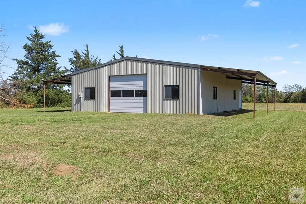 324 Fm 2789 De Kalb TX 75559